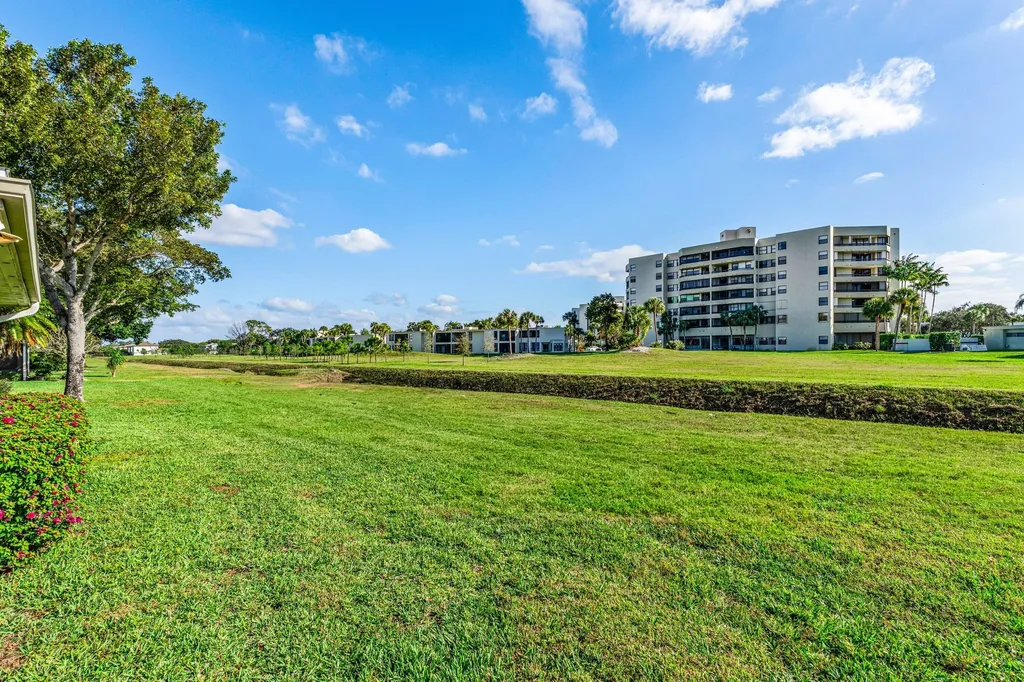 6426 Casabella Lane Boca Raton FL 33433