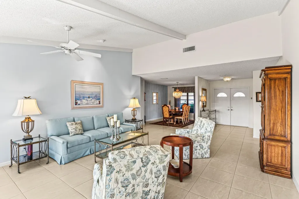 6426 Casabella Lane Boca Raton FL 33433