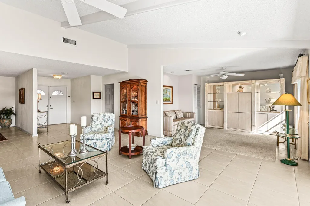 6426 Casabella Lane Boca Raton FL 33433