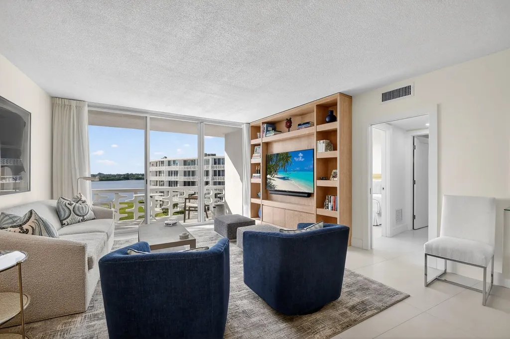 2760 S Ocean Boulevard Palm Beach FL 33480