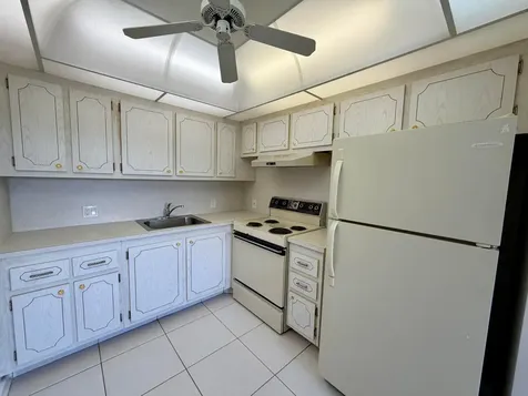 83 Preston B Boca Raton FL 33434
