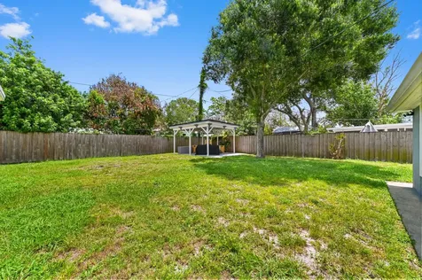 5709 SE Indigo Avenue Stuart FL 34997