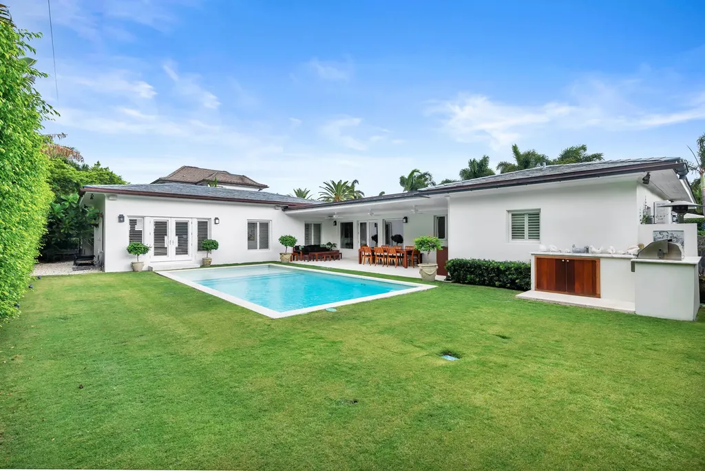 225 Jamaica Lane Palm Beach FL 33480