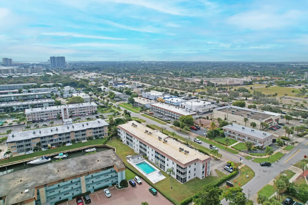 236 Castlewood Drive North Palm Beach FL 33408