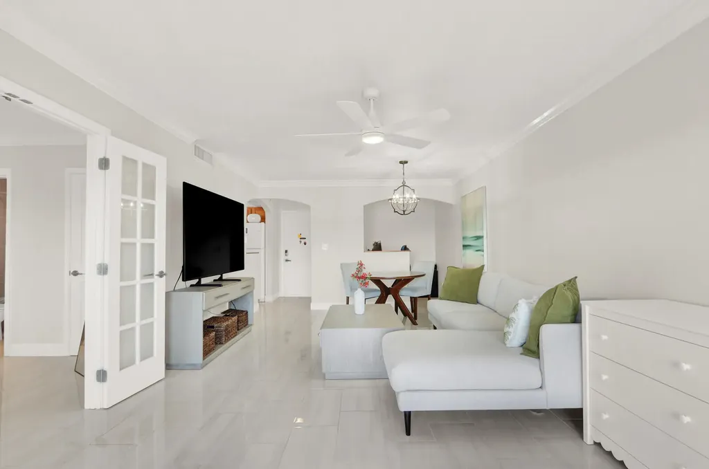 236 Castlewood Drive North Palm Beach FL 33408
