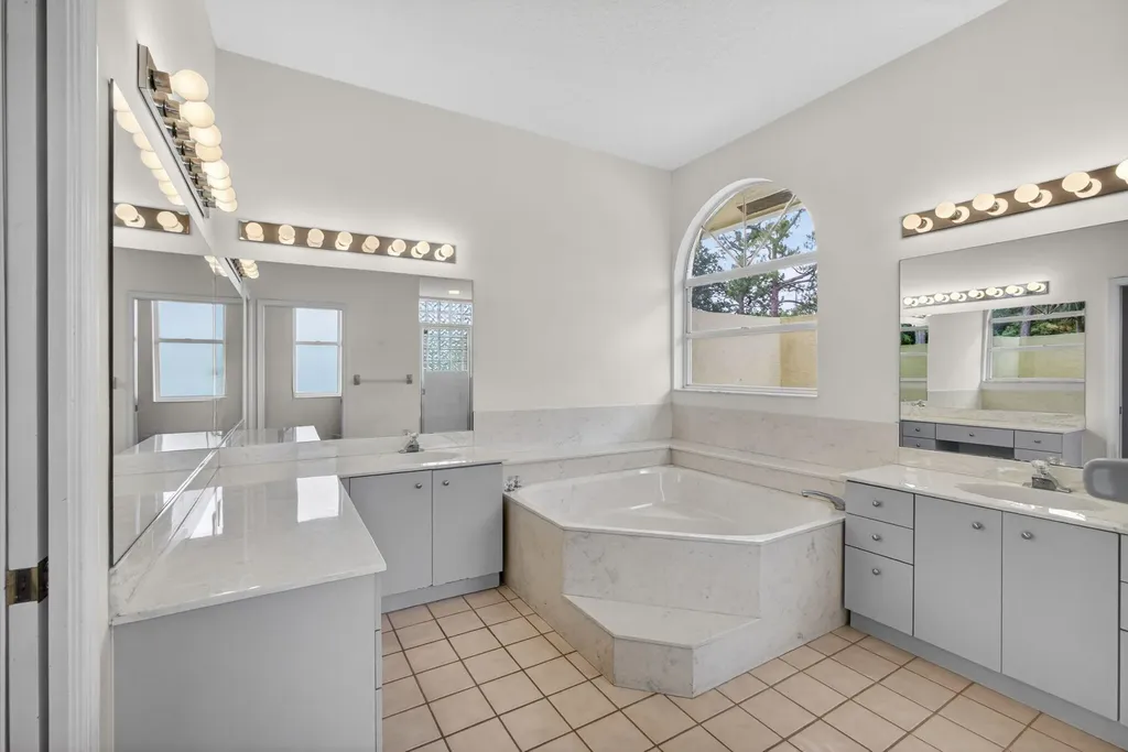 5649 Sea Biscuit Road Palm Beach Gardens FL 33418