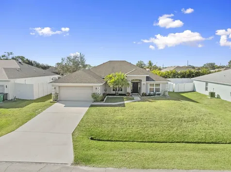 2066 SW Quarry Street Port St Lucie FL 34953