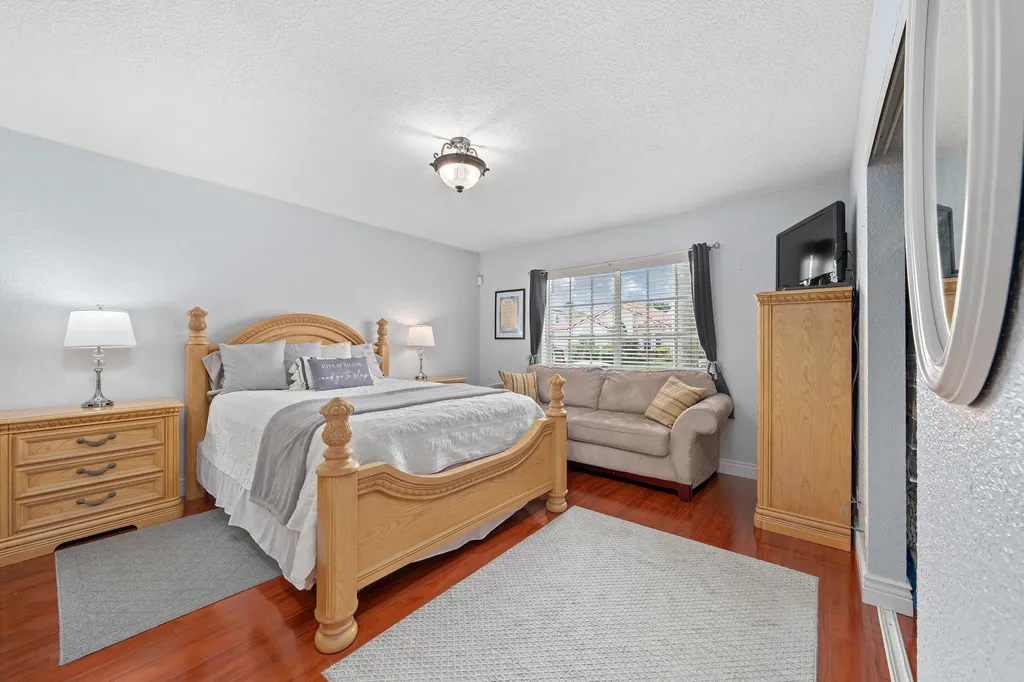 18956 La Costa Lane Boca Raton FL 33496