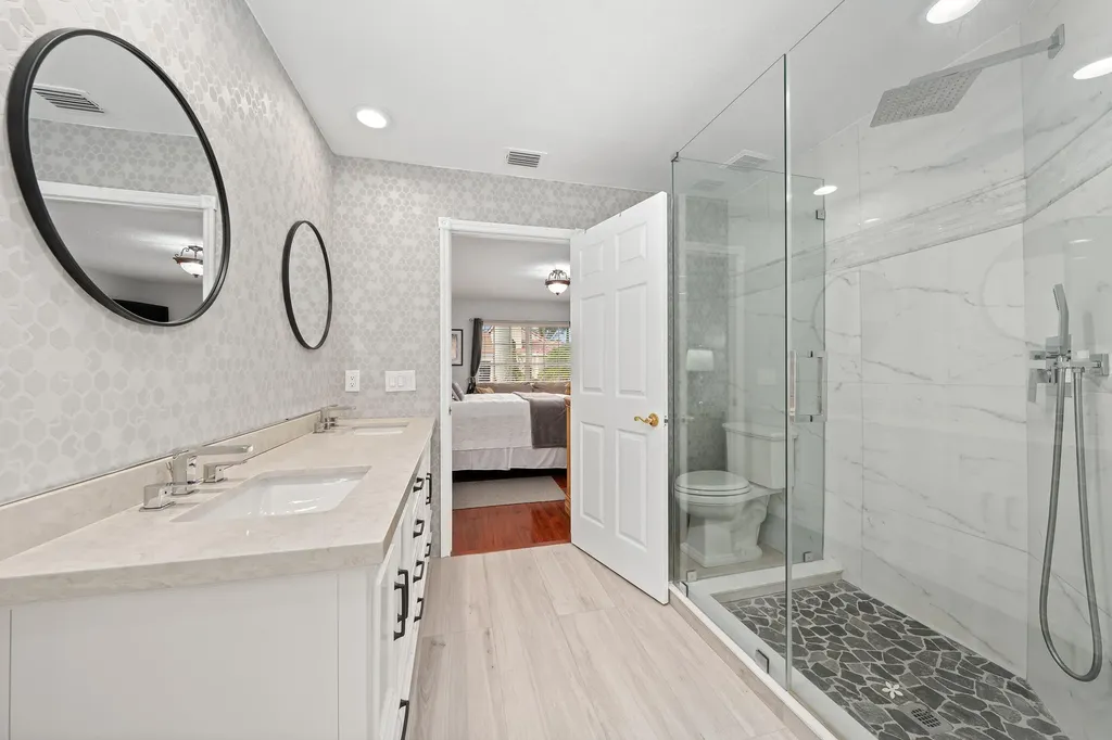 18956 La Costa Lane Boca Raton FL 33496