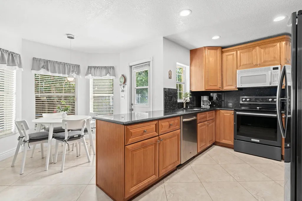 18956 La Costa Lane Boca Raton FL 33496