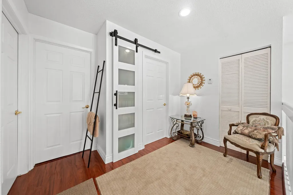 18956 La Costa Lane Boca Raton FL 33496