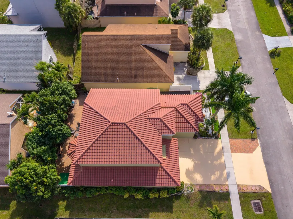 18956 La Costa Lane Boca Raton FL 33496