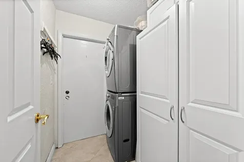 18956 La Costa Lane Boca Raton FL 33496