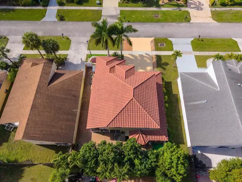 18956 La Costa Lane Boca Raton FL 33496