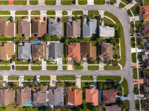 18956 La Costa Lane Boca Raton FL 33496