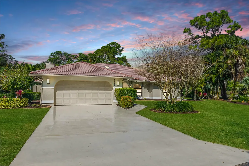 1190 SW Live Oak Cove Port St Lucie FL 34986