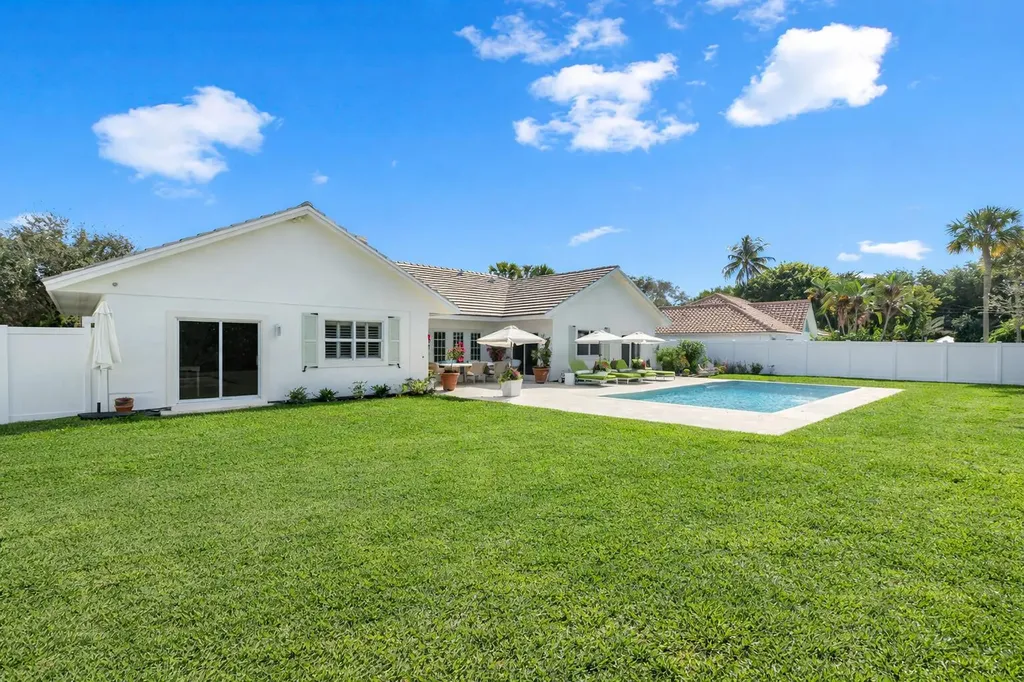 3125 Embassy Drive West Palm Beach FL 33401