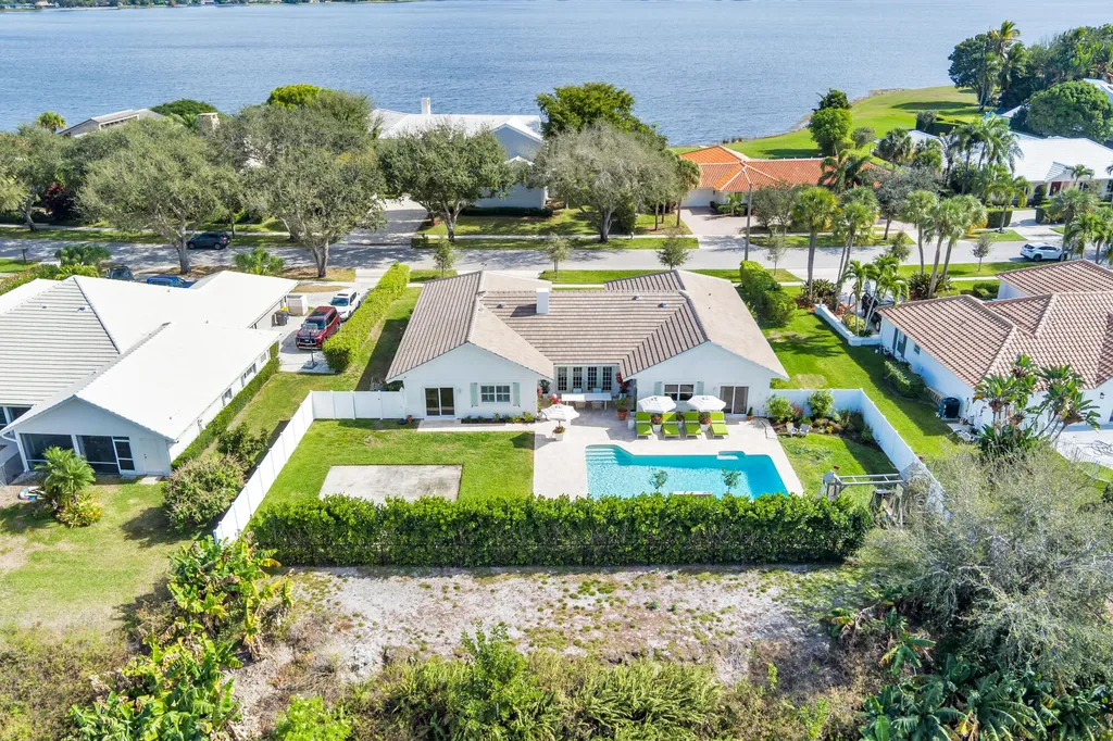 3125 Embassy Drive West Palm Beach FL 33401