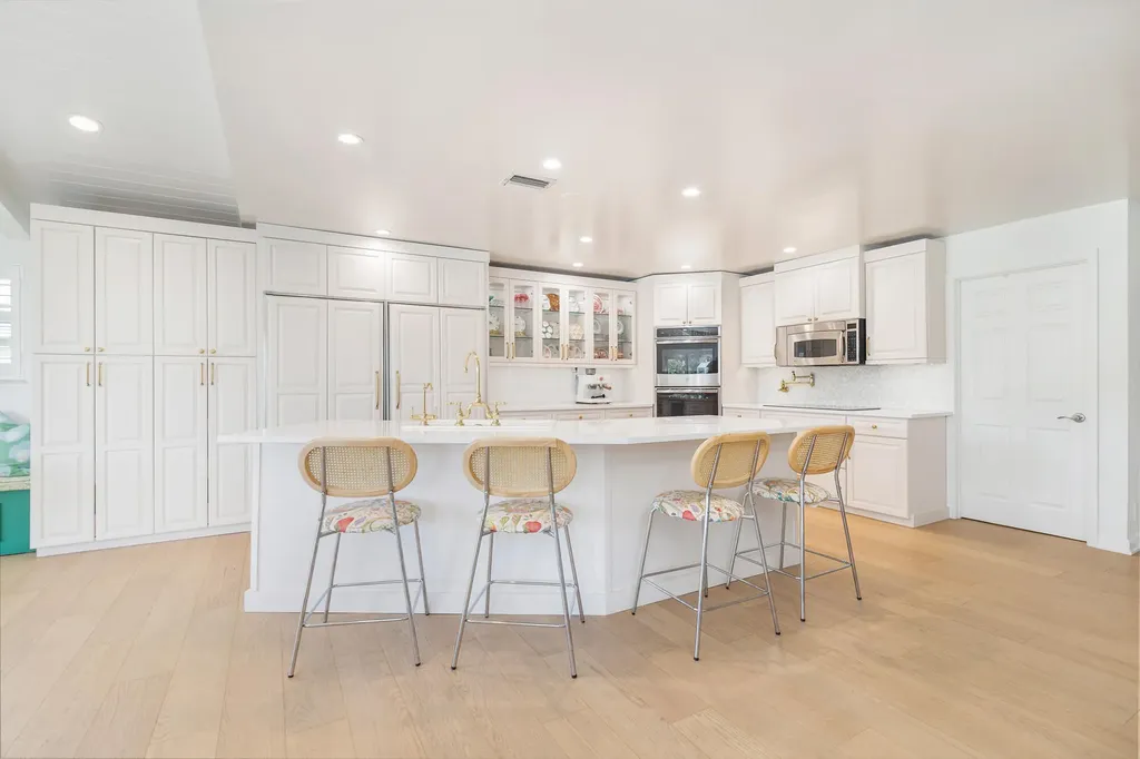 3125 Embassy Drive West Palm Beach FL 33401