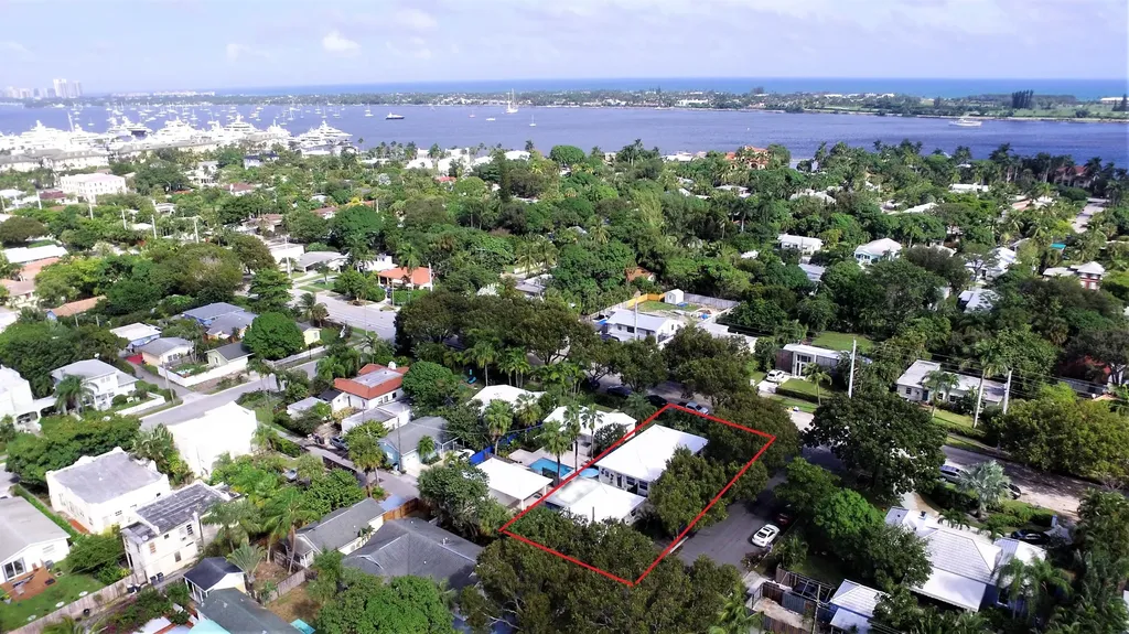 403 32nd Street West Palm Beach FL 33407
