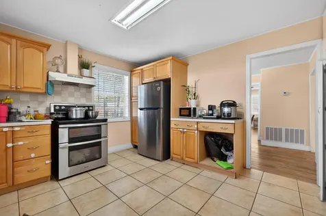 16 NW Avenue G Belle Glade FL 33430