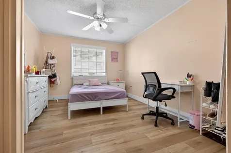 16 NW Avenue G Belle Glade FL 33430