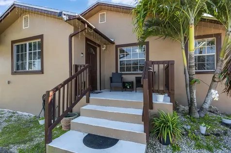 16 NW Avenue G Belle Glade FL 33430