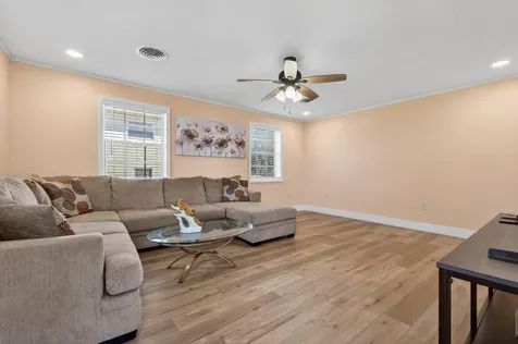 16 NW Avenue G Belle Glade FL 33430