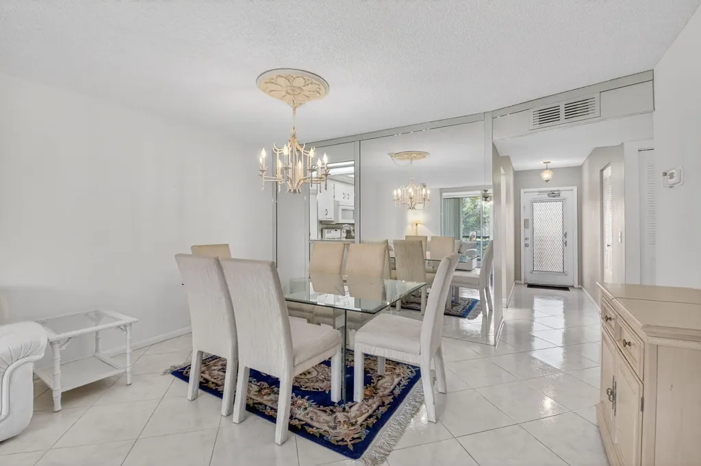 27 Abbey Lane Delray Beach FL 33446