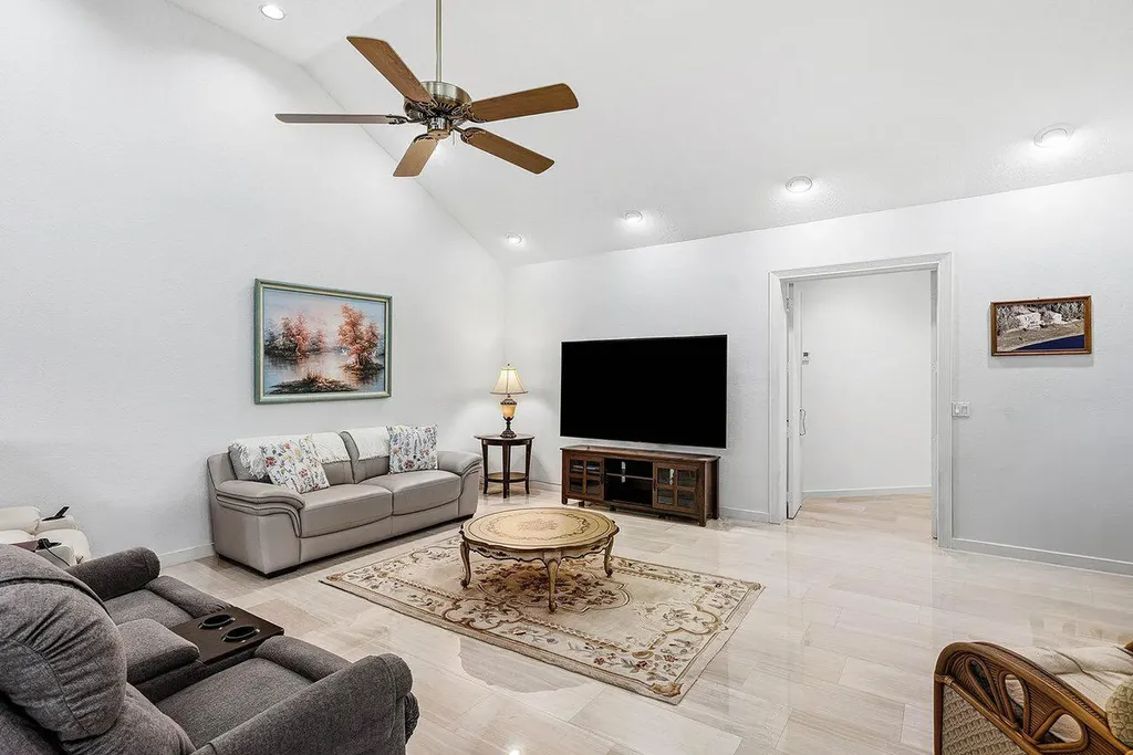 17595 Bocaire Place Boca Raton FL 33487
