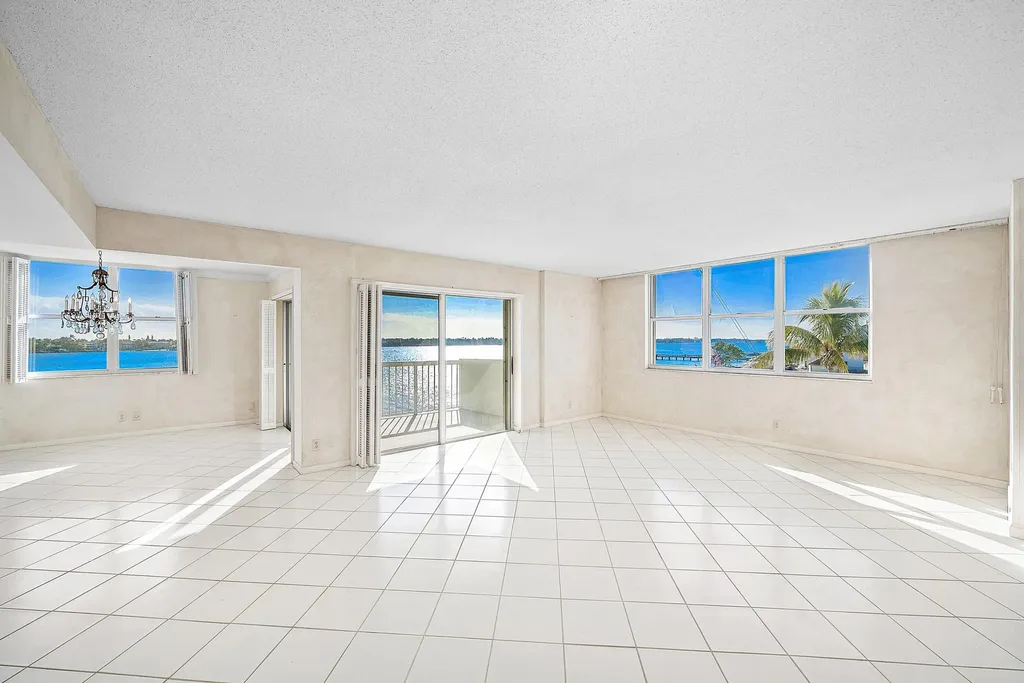 2600 N Flagler Drive West Palm Beach FL 33407