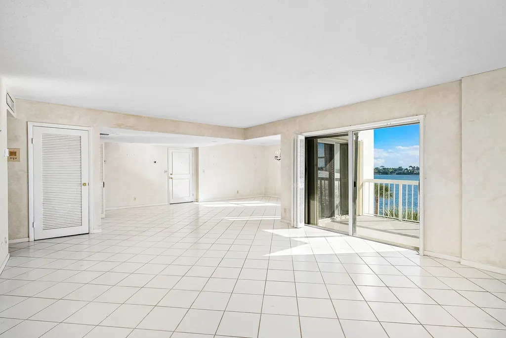 2600 N Flagler Drive West Palm Beach FL 33407
