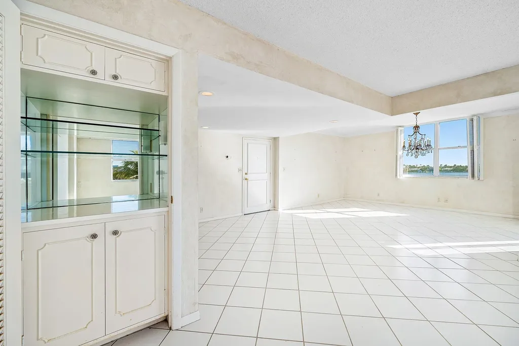 2600 N Flagler Drive West Palm Beach FL 33407