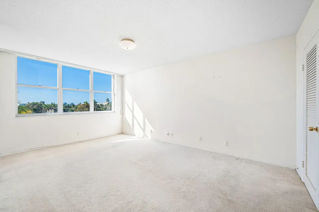 2600 N Flagler Drive West Palm Beach FL 33407