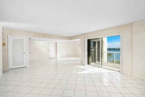 2600 N Flagler Drive West Palm Beach FL 33407