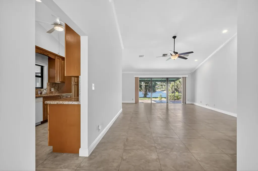 6656 Las Flores Drive Boca Raton FL 33433