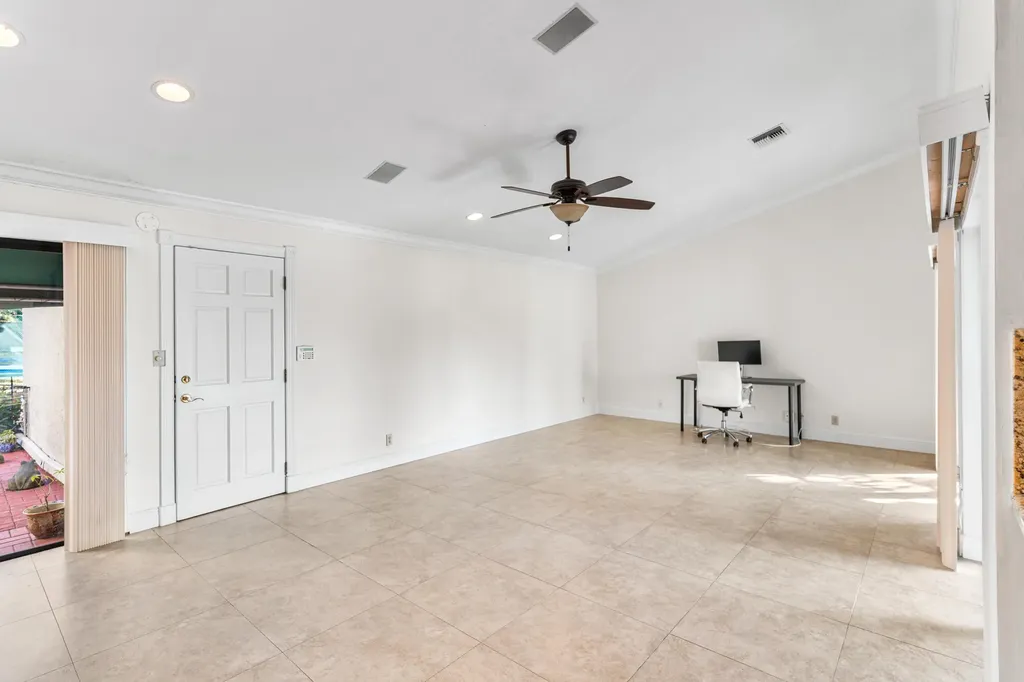 6656 Las Flores Drive Boca Raton FL 33433