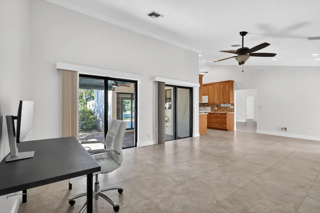6656 Las Flores Drive Boca Raton FL 33433