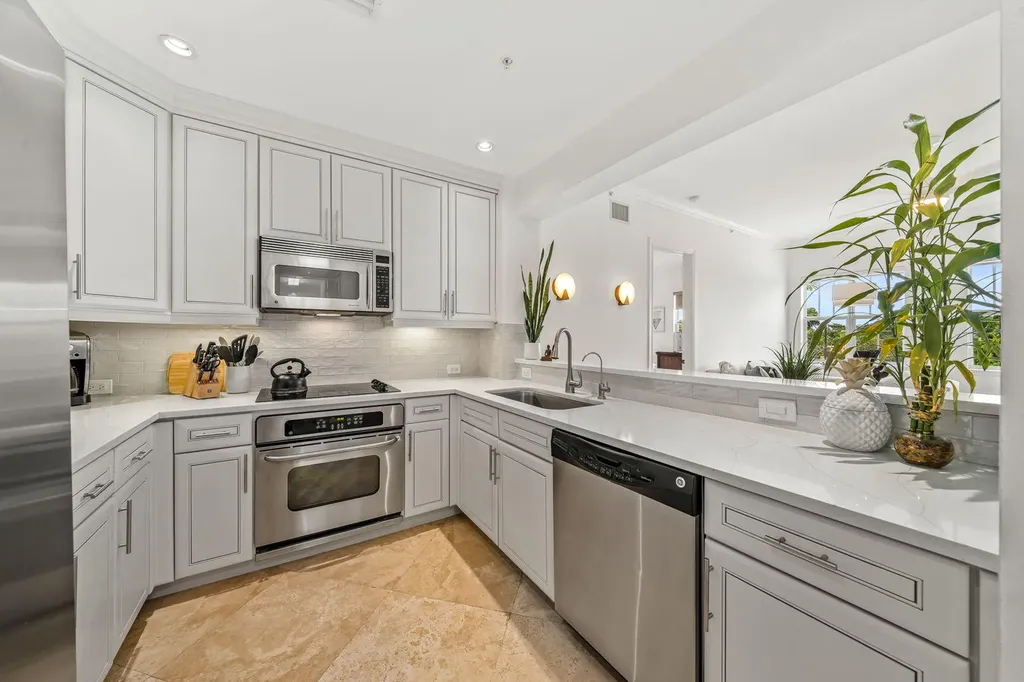 200 NE 2nd Avenue Delray Beach FL 33444
