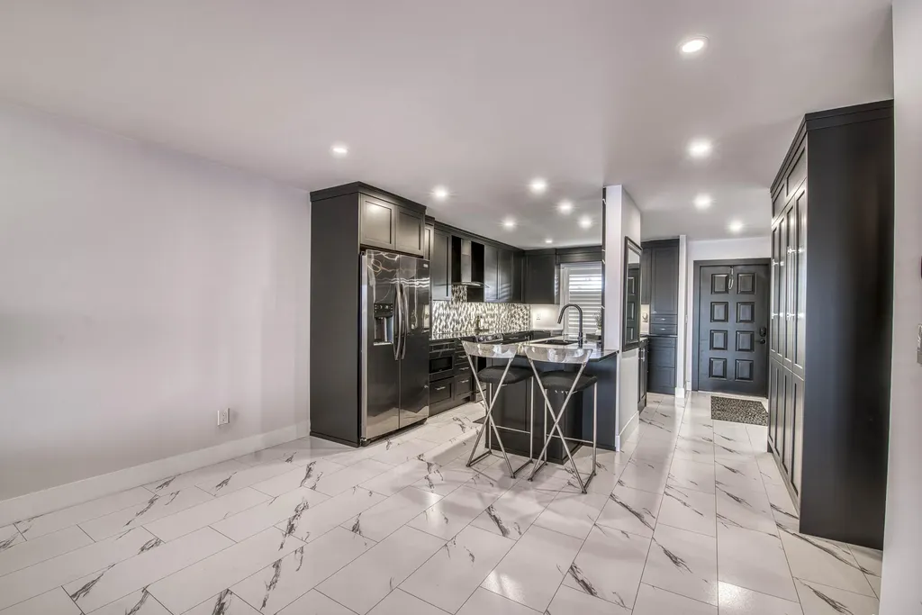 313 Lake Circle North Palm Beach FL 33408