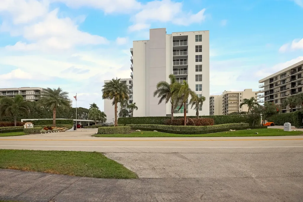 3450 S Ocean Boulevard Palm Beach FL 33480