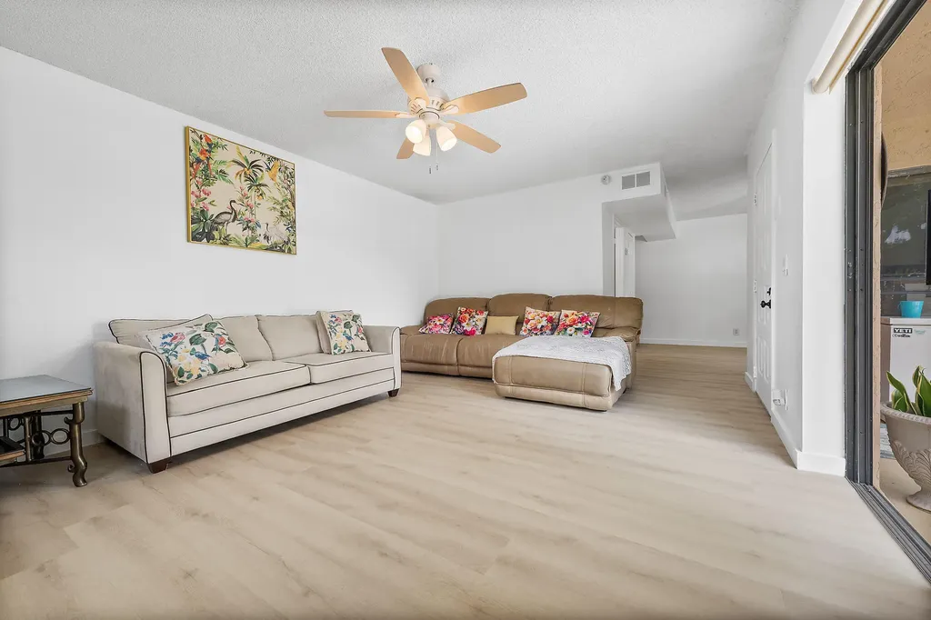 8141 Severn Drive Boca Raton FL 33433