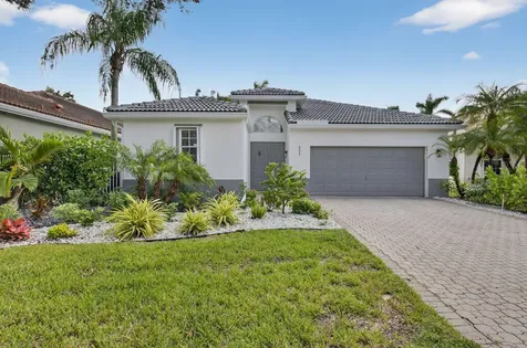 6032 Rossmoor Lakes Court Boynton Beach FL 33437