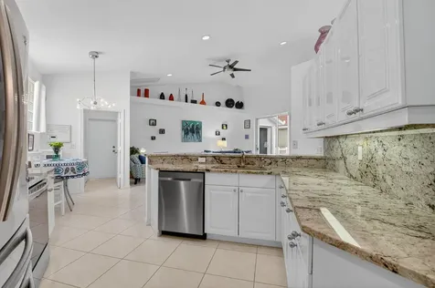 6032 Rossmoor Lakes Court Boynton Beach FL 33437