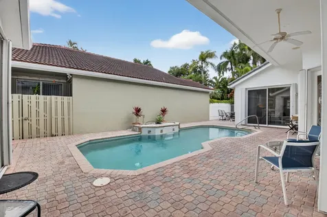 6032 Rossmoor Lakes Court Boynton Beach FL 33437