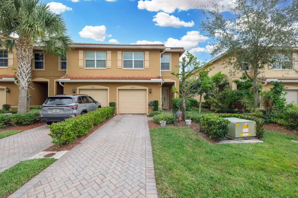5809 Monterra Club Drive Lake Worth FL 33463