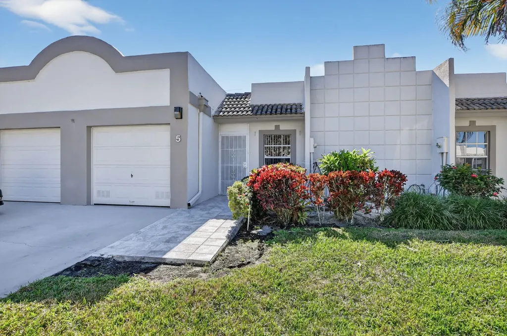 9110 Fairbanks Lane Boca Raton FL 33496