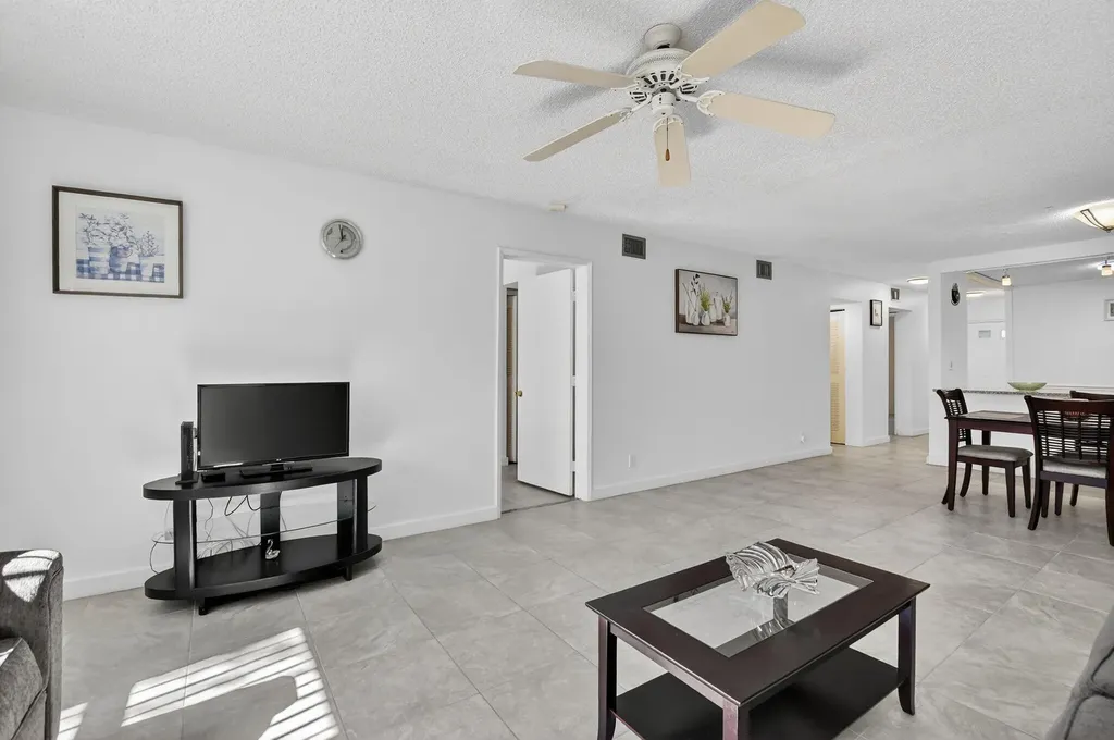 9110 Fairbanks Lane Boca Raton FL 33496