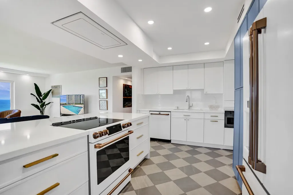 600 S Ocean Boulevard Boca Raton FL 33432