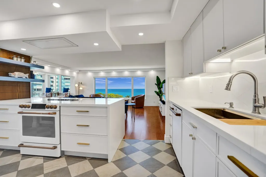 600 S Ocean Boulevard Boca Raton FL 33432